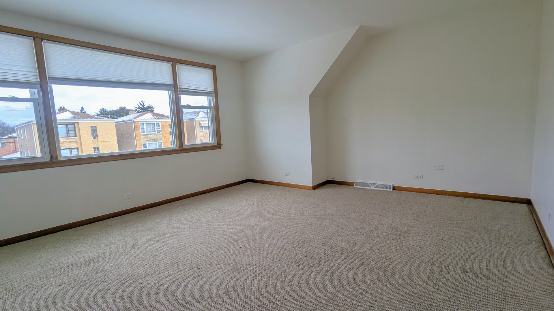 6038 N Elston Avenue #2, Chicago, IL 60646