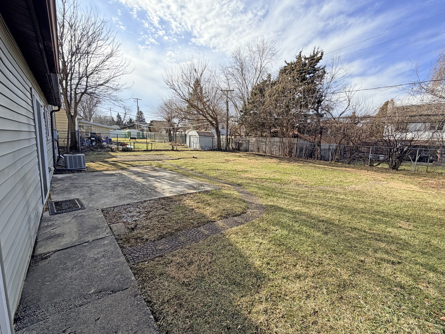 16908 Laramie Avenue, Oak Forest, IL 60452