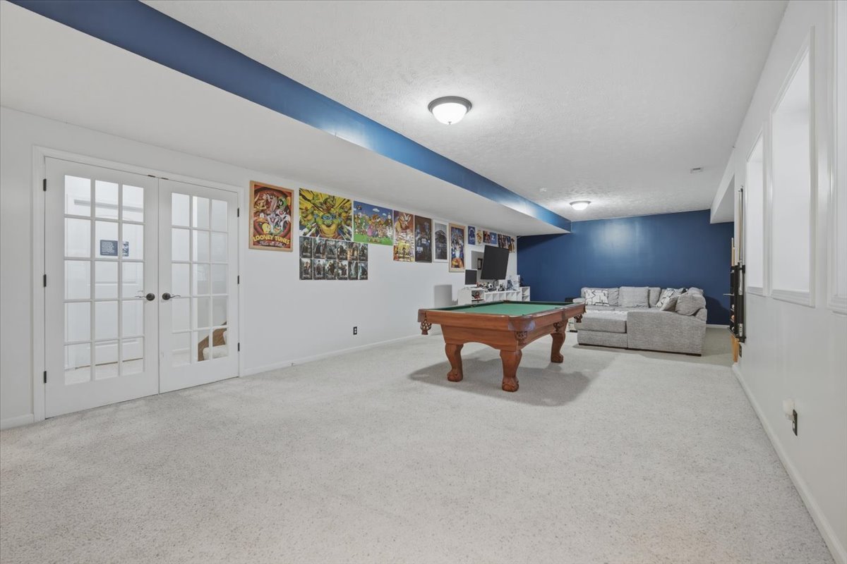 10 Timbers Court, Bloomington, IL 61701