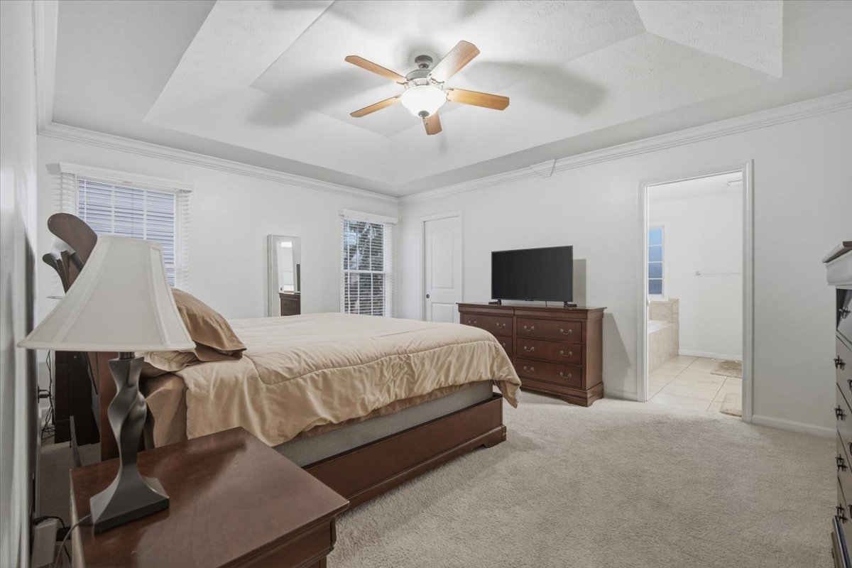 10 Timbers Court, Bloomington, IL 61701