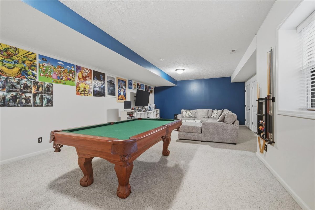 10 Timbers Court, Bloomington, IL 61701