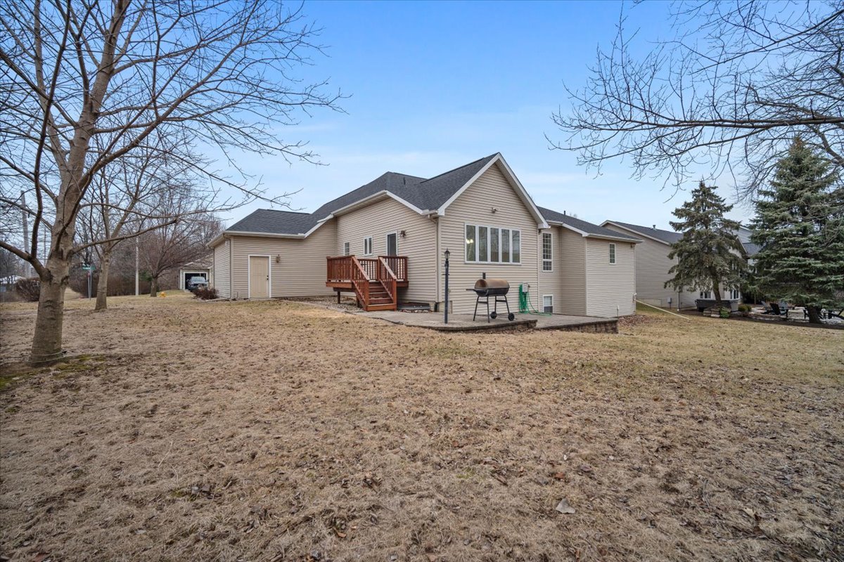 10 Timbers Court, Bloomington, IL 61701