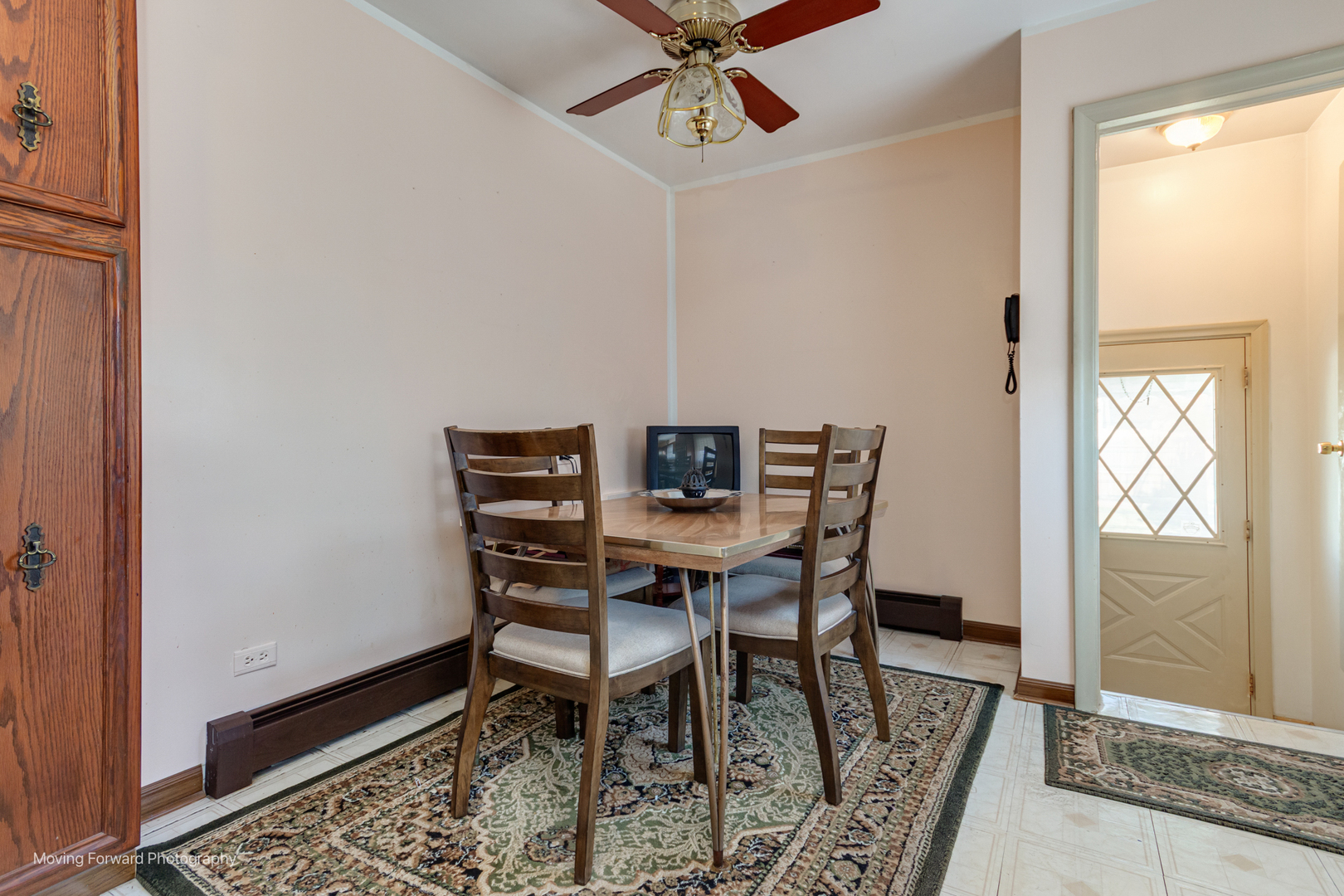 10610 Essex Street, Westchester, IL 60154