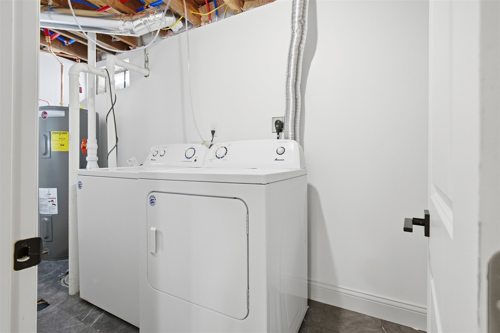 3009 E Oakland Avenue, Bloomington, IL 61704