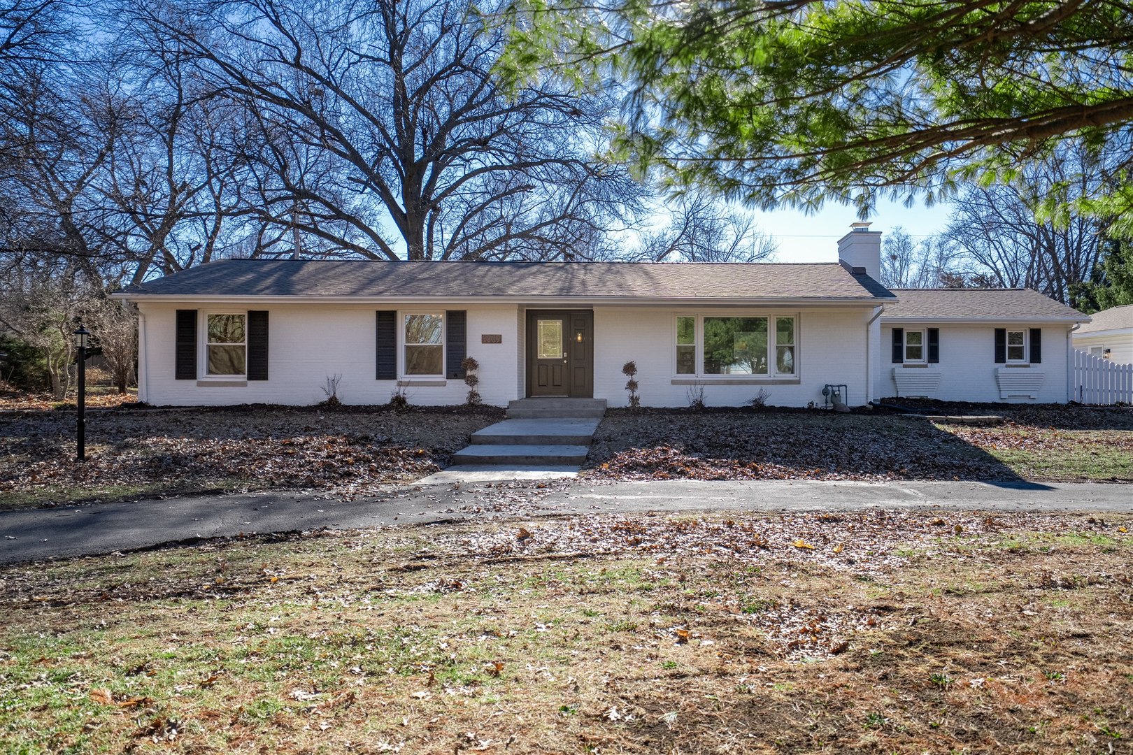 3009 E Oakland Avenue, Bloomington, IL 61704