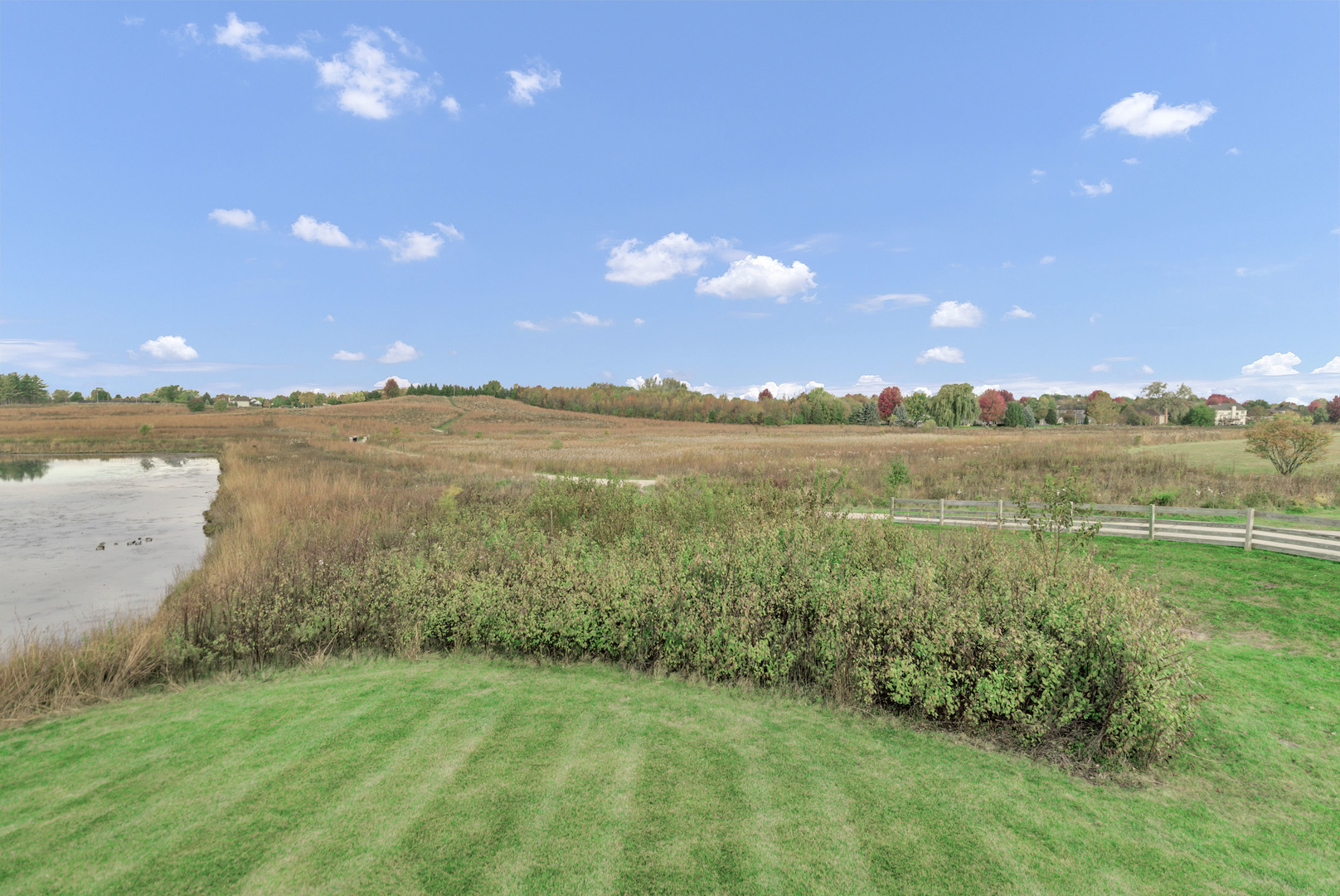 2660 Harnish Drive, Algonquin, IL 60102