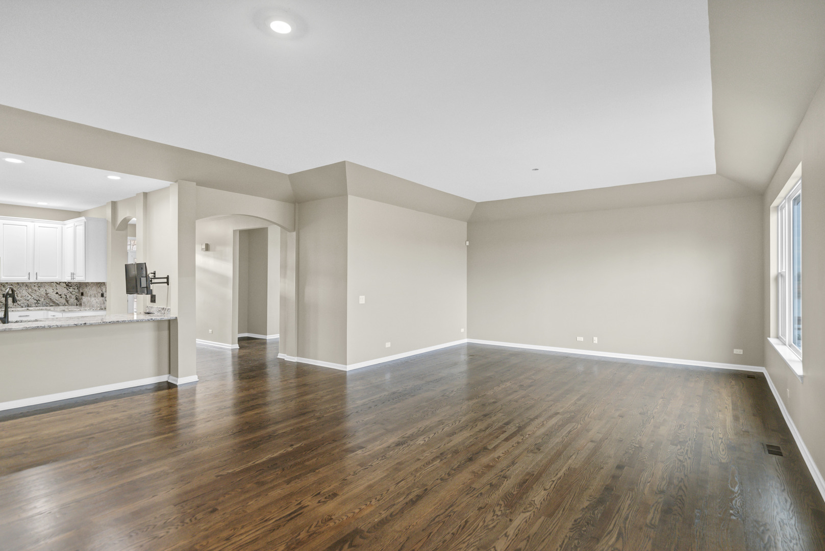 2660 Harnish Drive, Algonquin, IL 60102