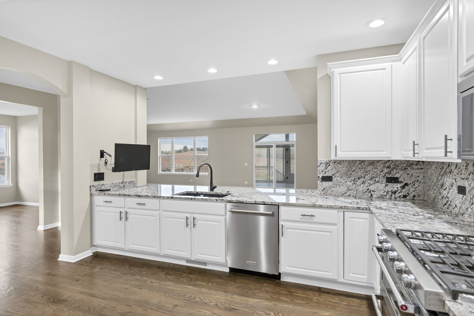 2660 Harnish Drive, Algonquin, IL 60102