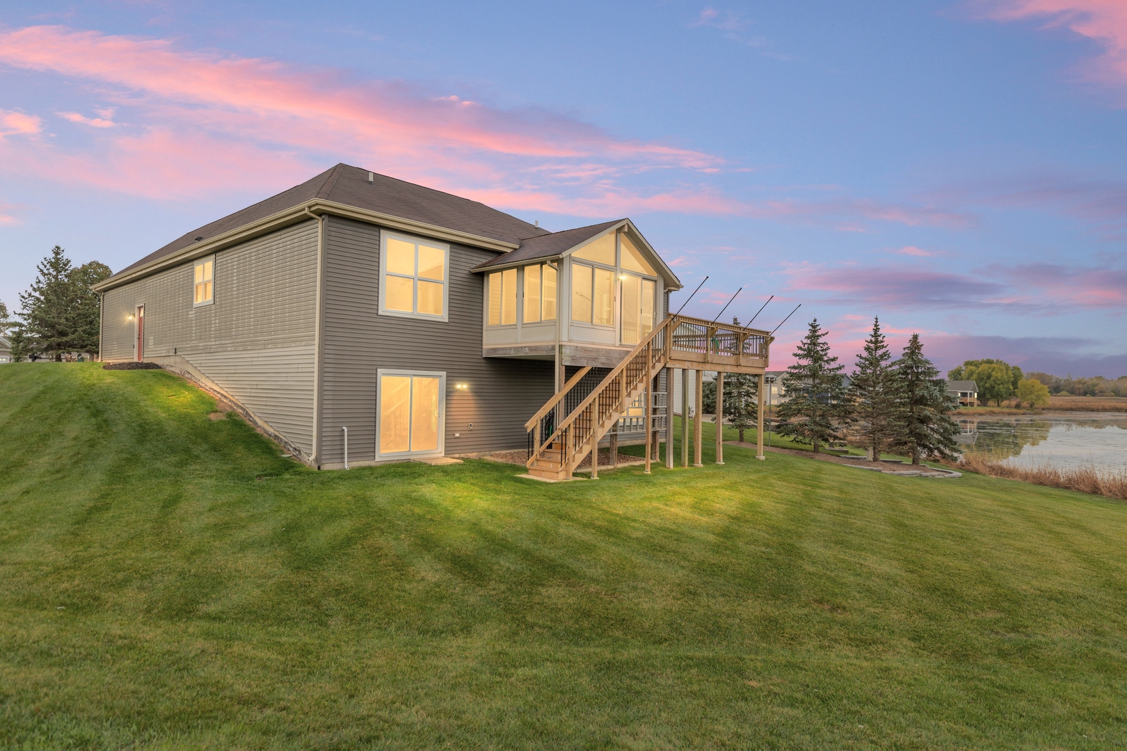 2660 Harnish Drive, Algonquin, IL 60102