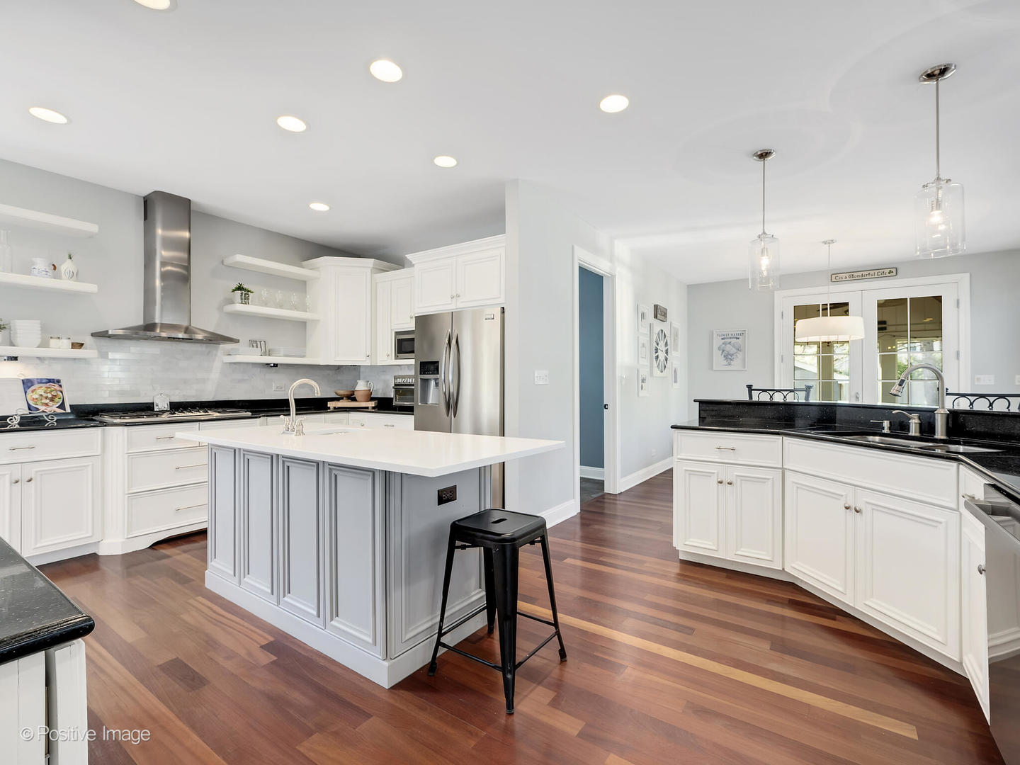 534 Sunset Avenue, La Grange, IL 60525