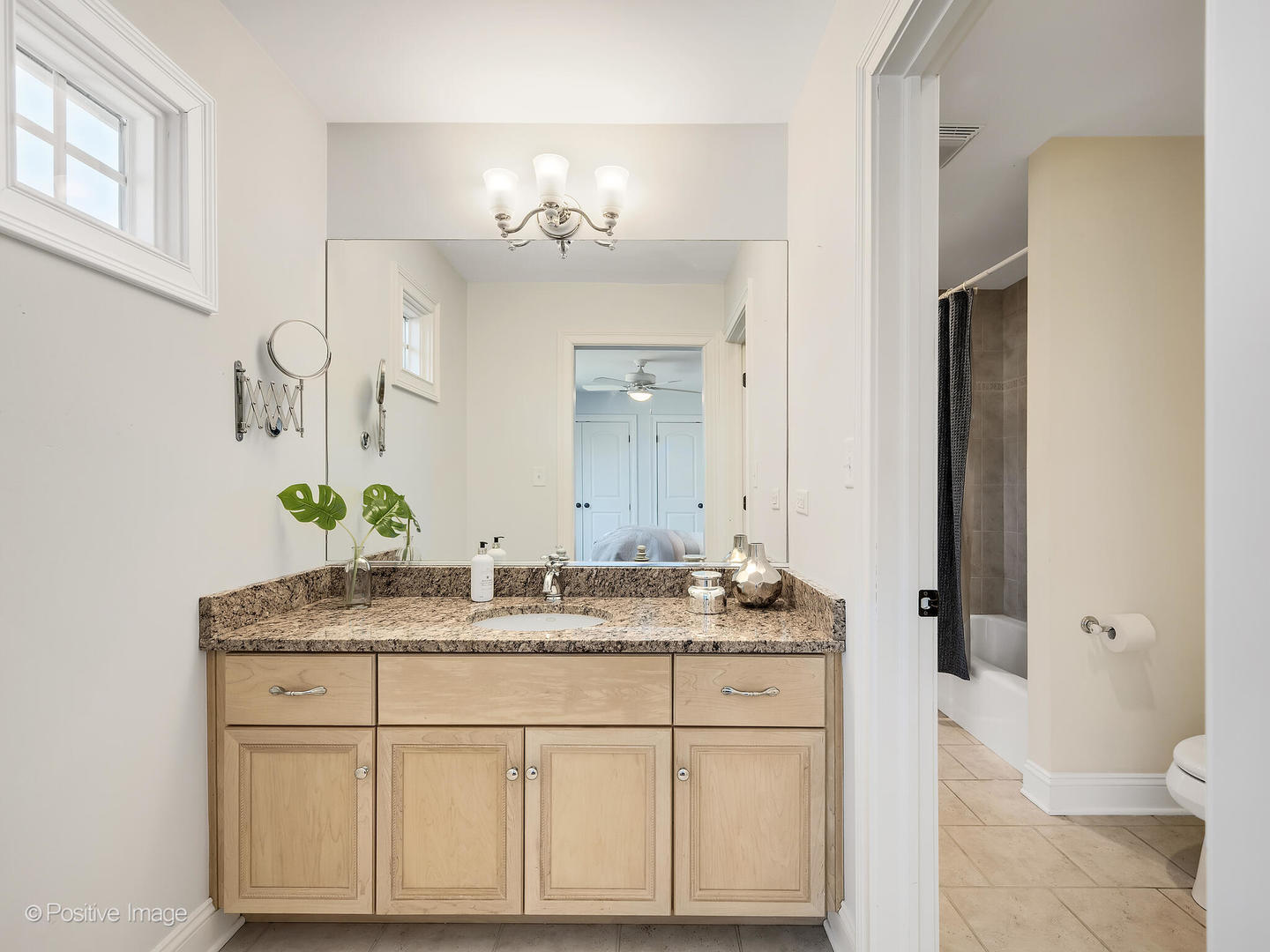 534 Sunset Avenue, La Grange, IL 60525