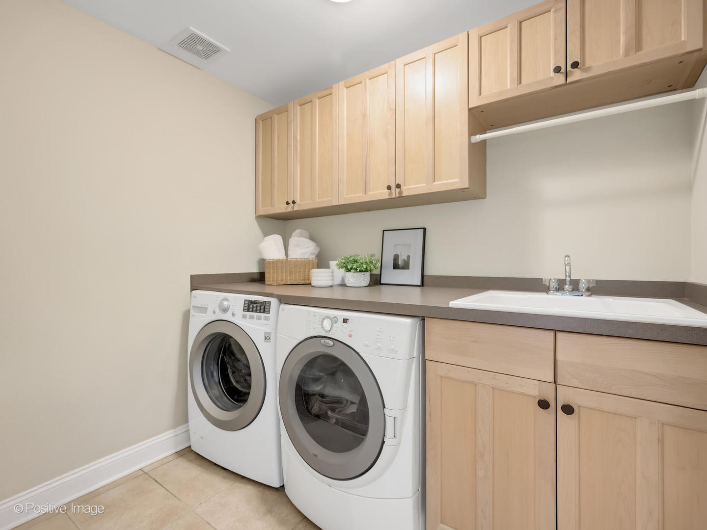 534 Sunset Avenue, La Grange, IL 60525