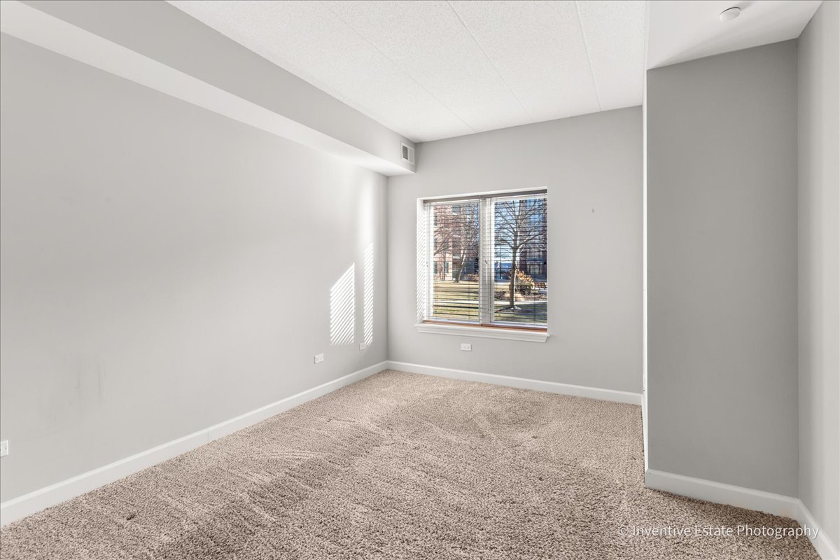 875 E 22nd Street #118, Lombard, IL 60148