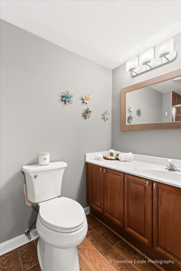 875 E 22nd Street #118, Lombard, IL 60148