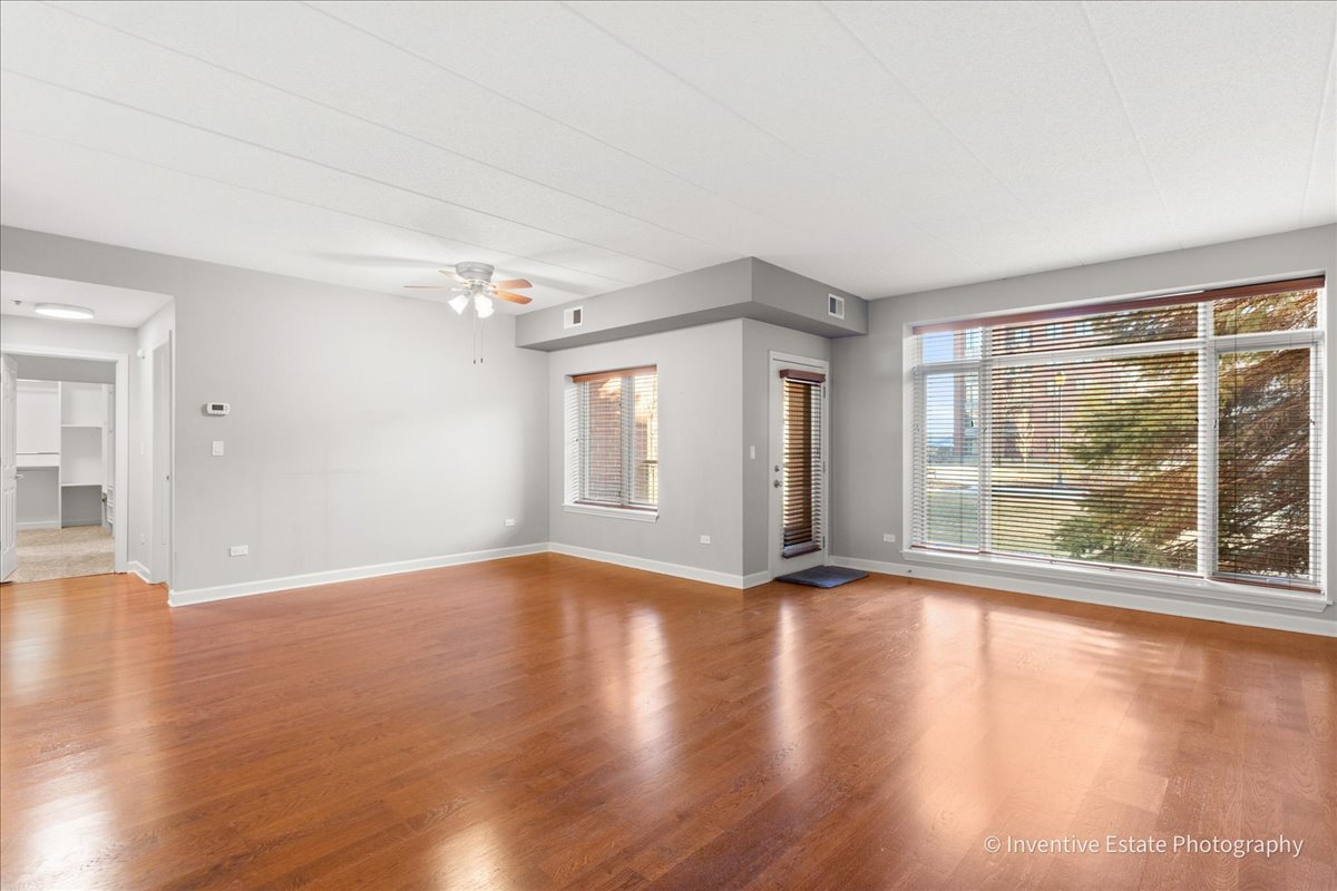 875 E 22nd Street #118, Lombard, IL 60148