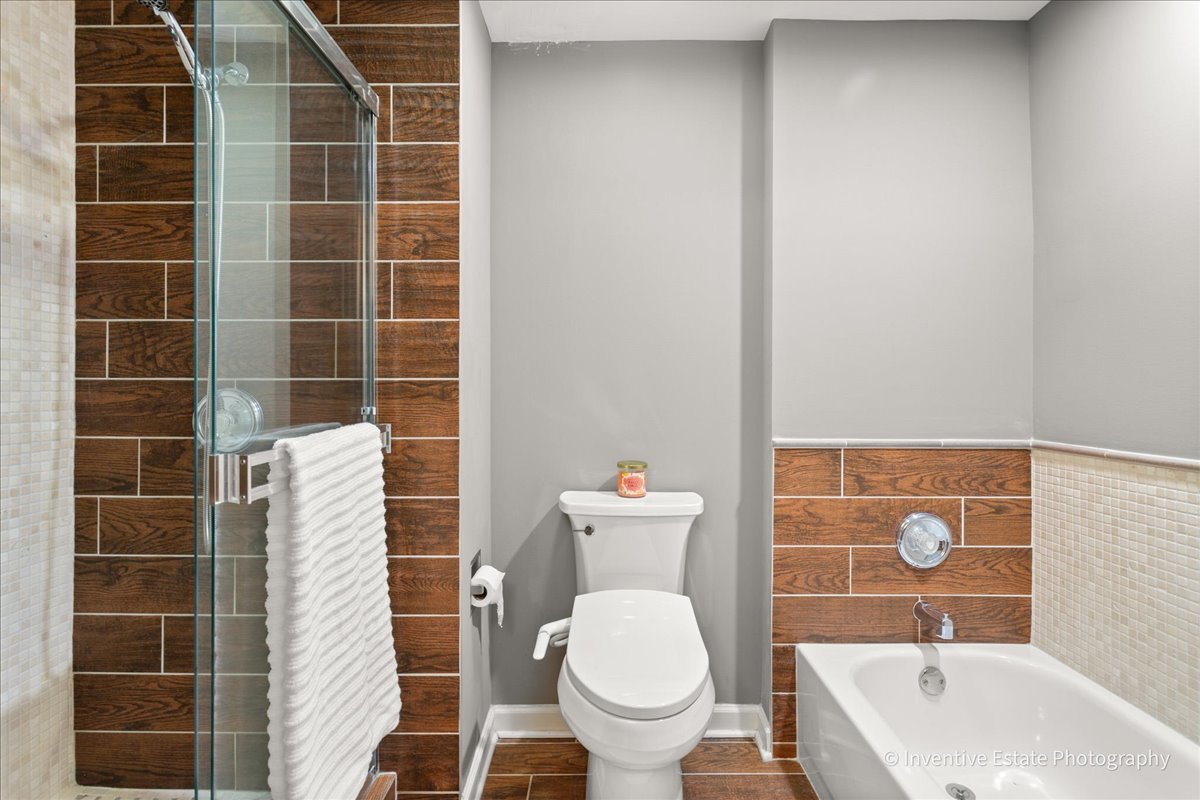 875 E 22nd Street #118, Lombard, IL 60148