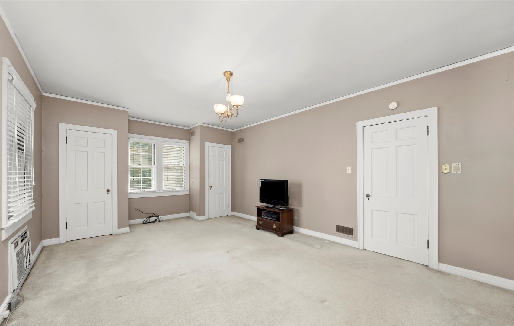 229 Country Club Road, Chicago Heights, IL 60411