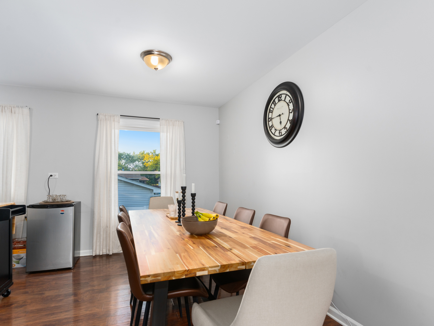 1591 Hillcrest Avenue, Hanover Park, IL 60133