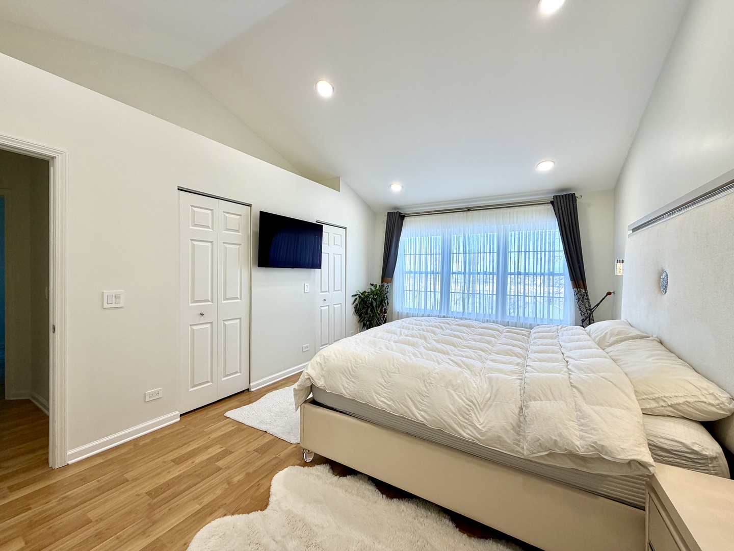 2350 County Farm Lane, Schaumburg, IL 60194