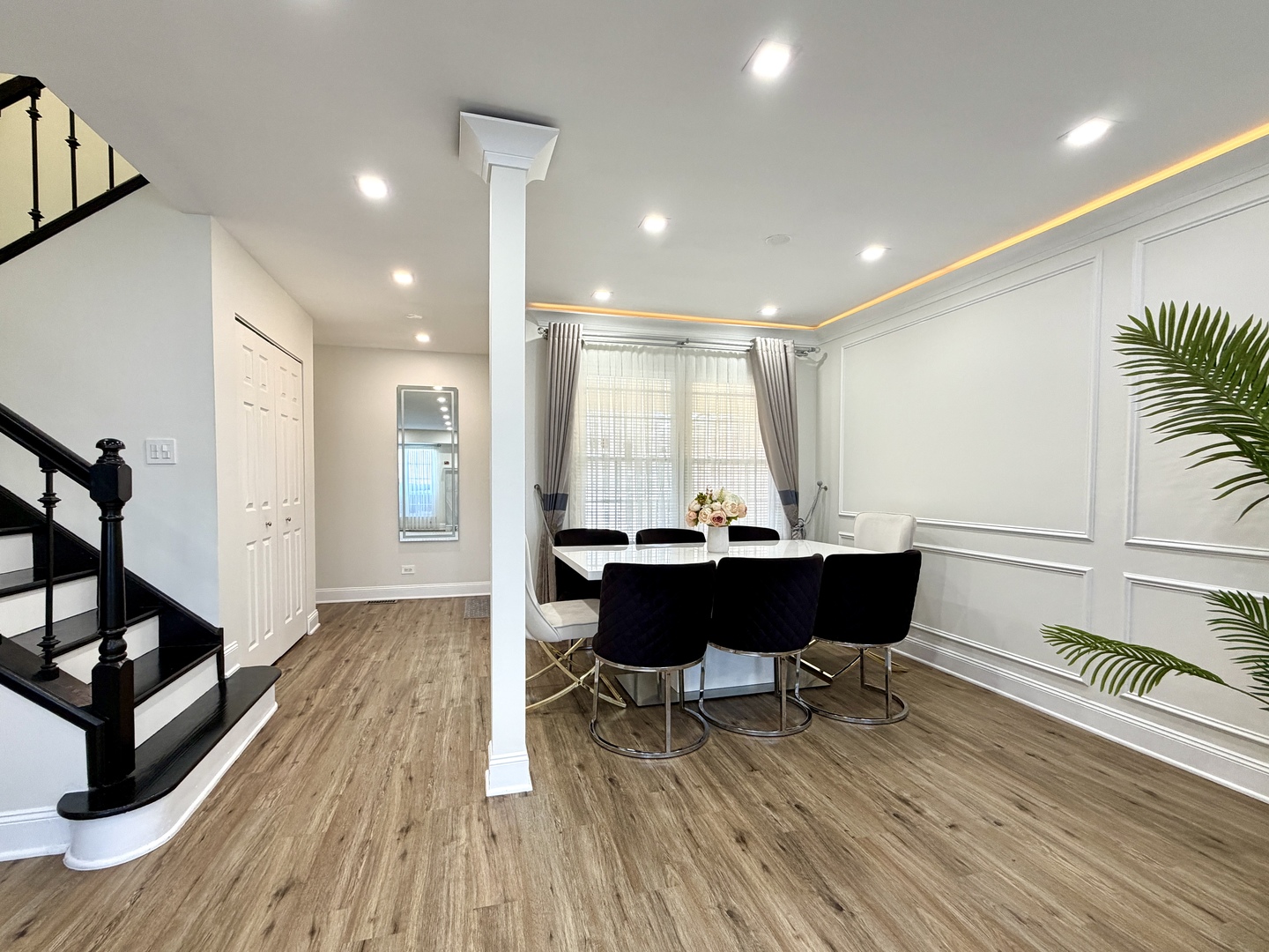 2350 County Farm Lane, Schaumburg, IL 60194