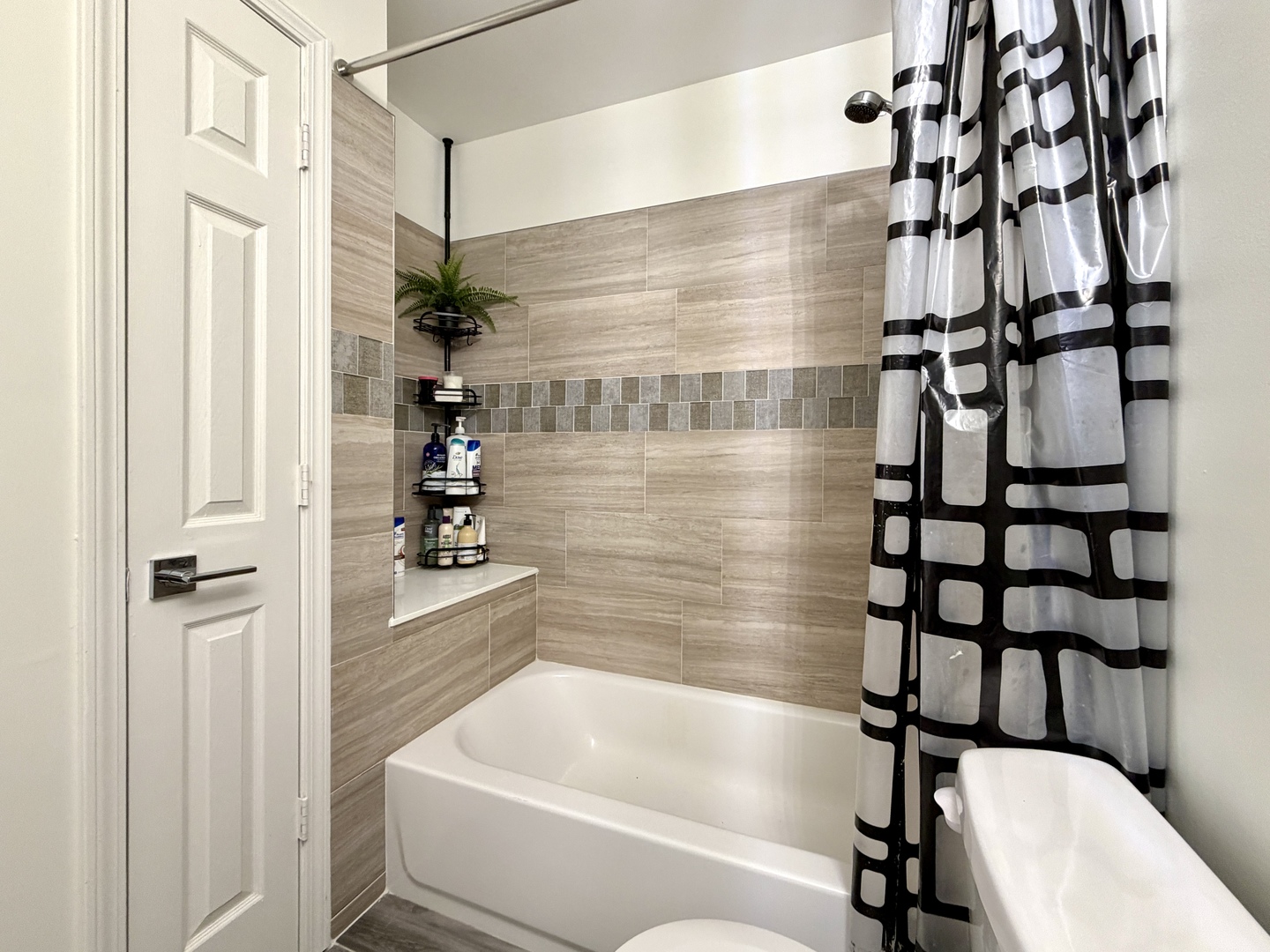 2350 County Farm Lane, Schaumburg, IL 60194