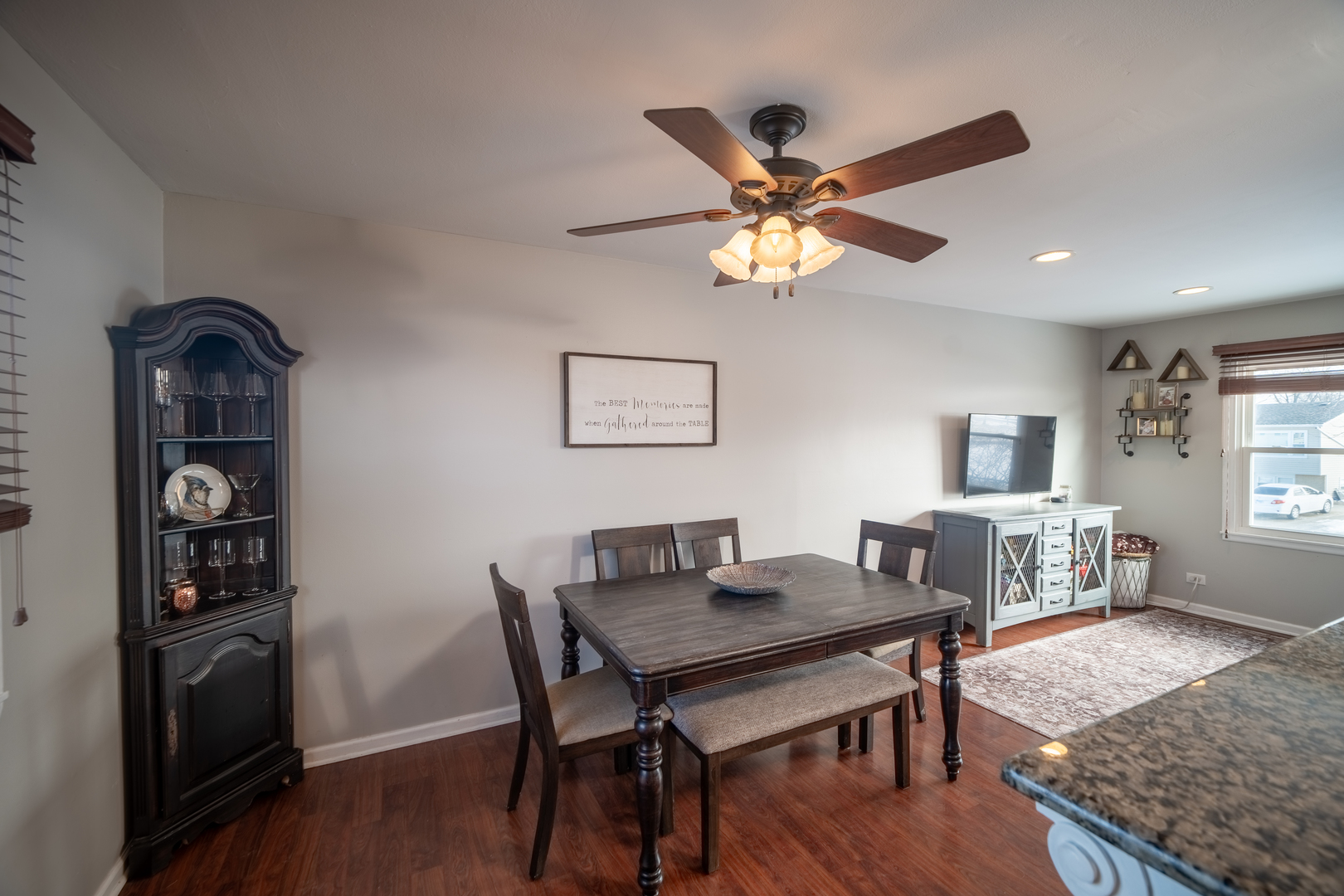 7324 Willow Avenue, Woodridge, IL 60517