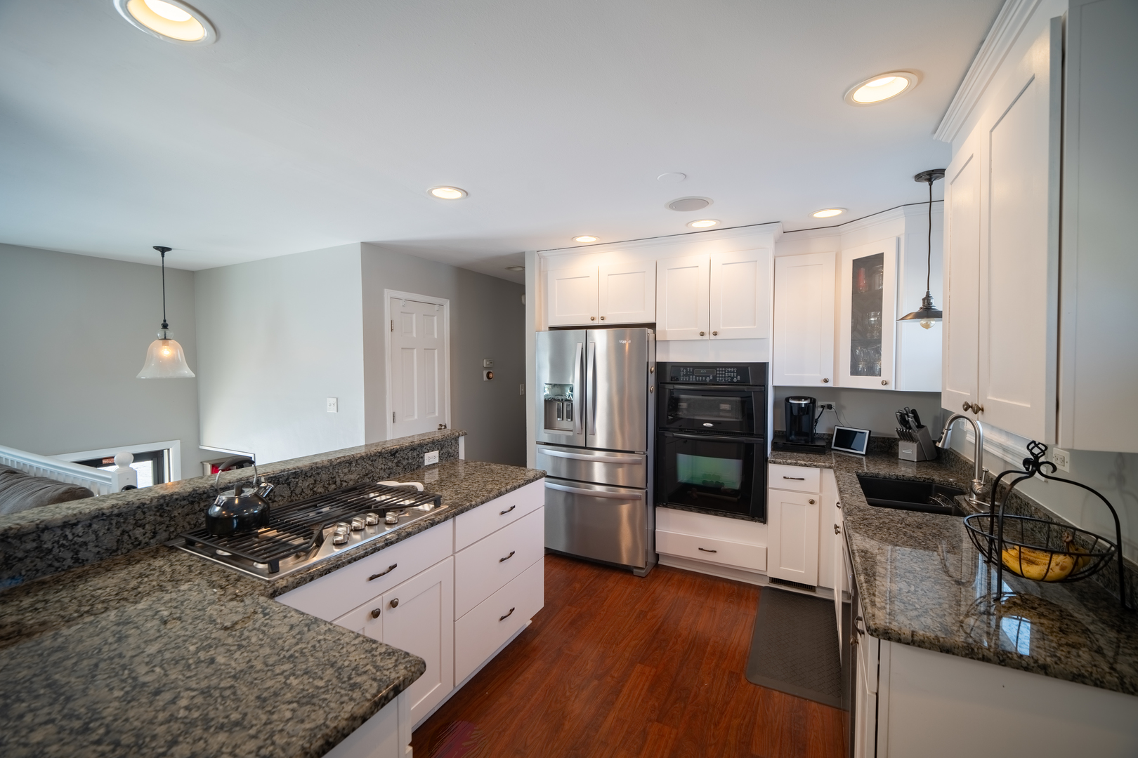 7324 Willow Avenue, Woodridge, IL 60517