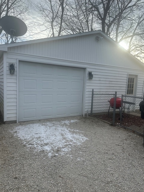 813 E Taylor Street, Bloomington, IL 61701