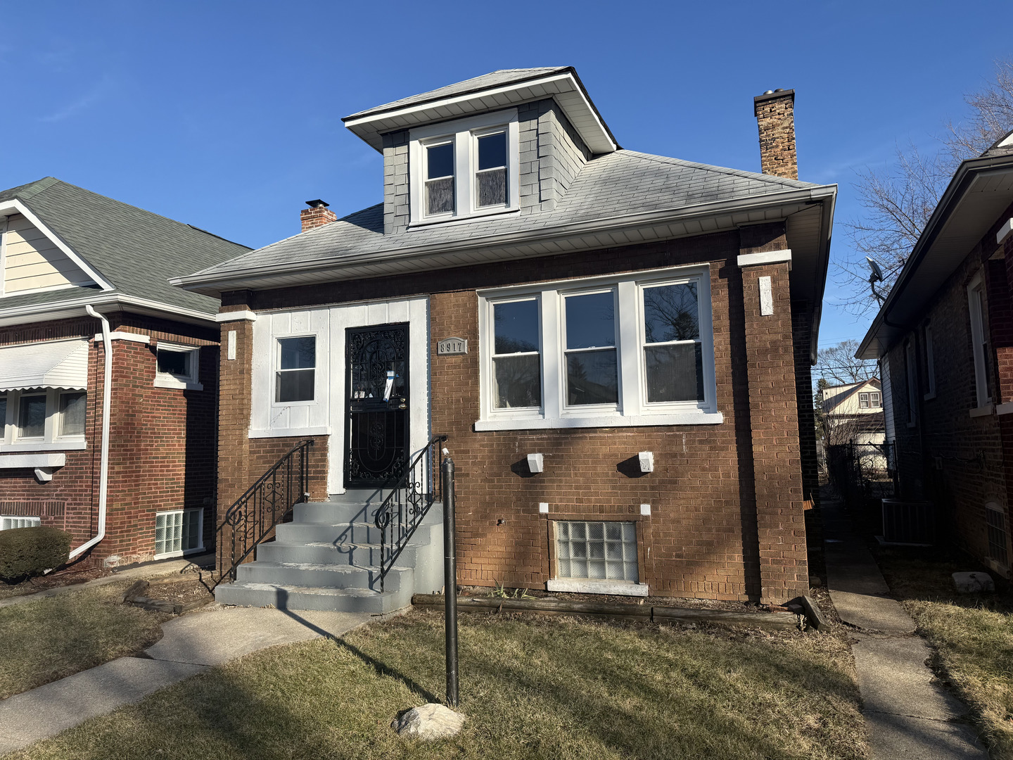 8917 S Elizabeth Street, Chicago, IL 60620