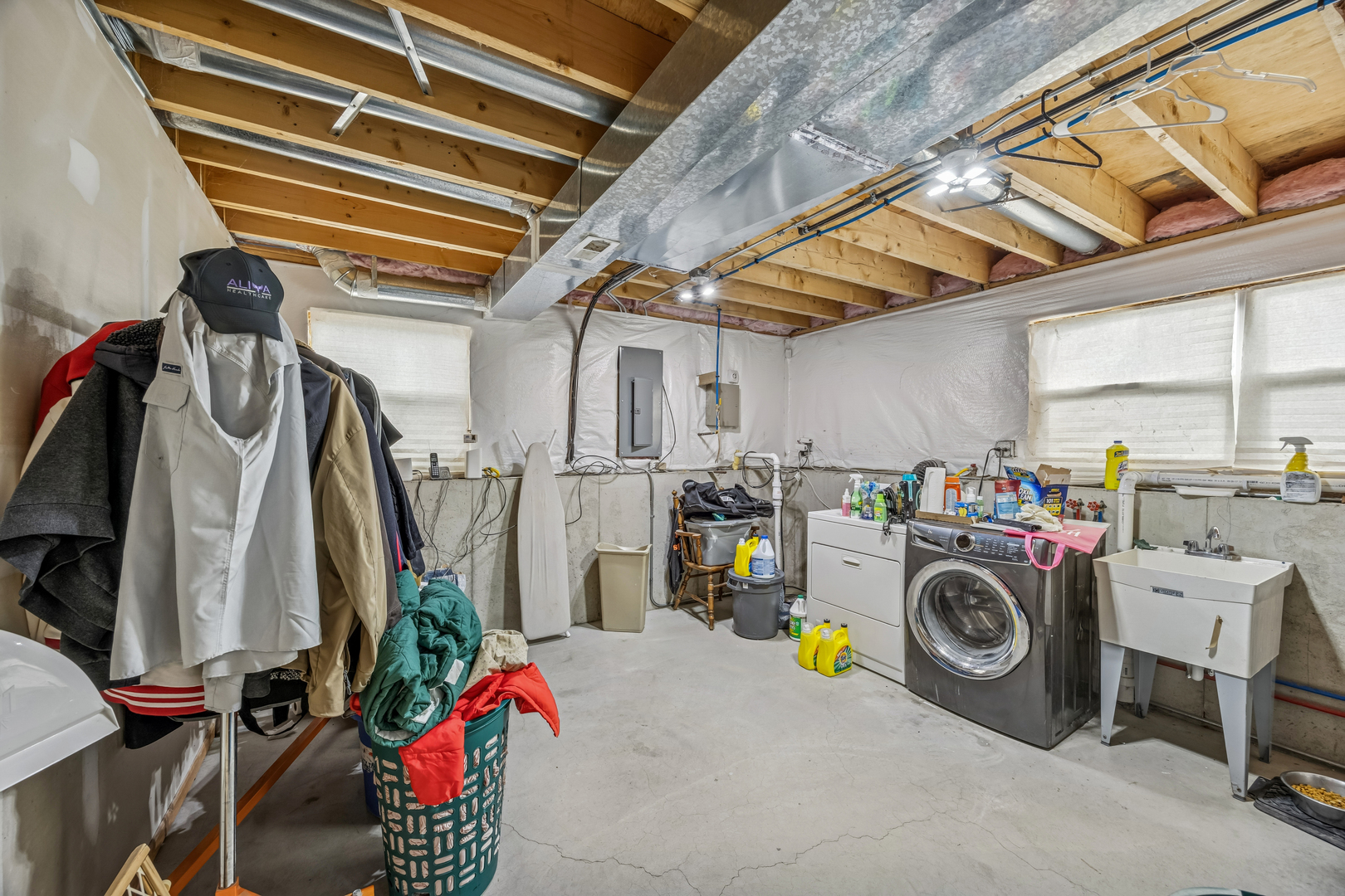 14925 Whipple Avenue, Markham, IL 60428