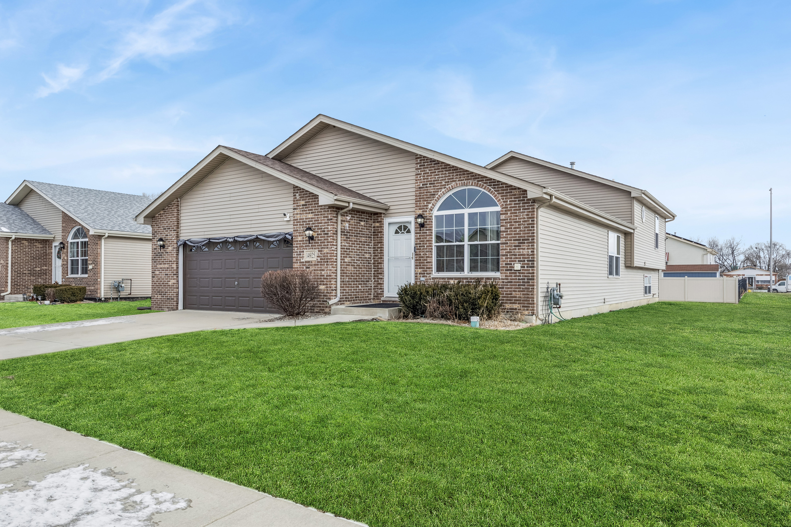 14925 Whipple Avenue, Markham, IL 60428