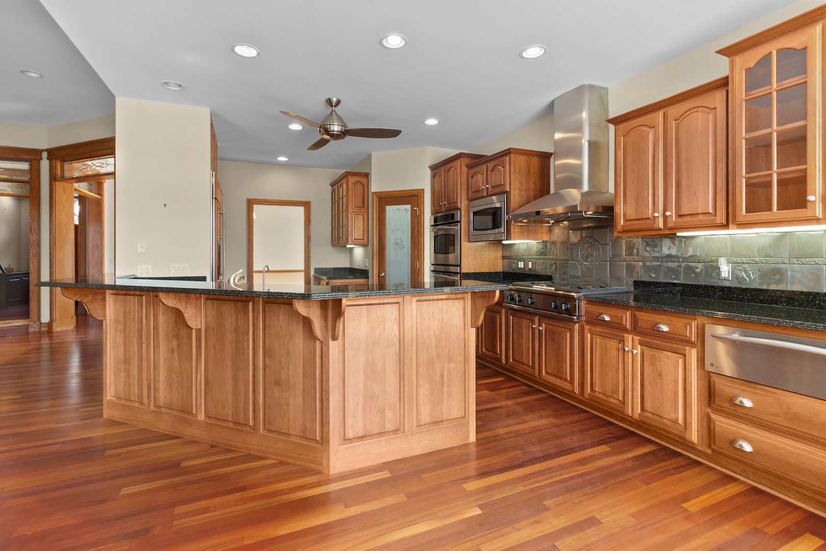 1217 Bridget Court, Fontana, WI 53125