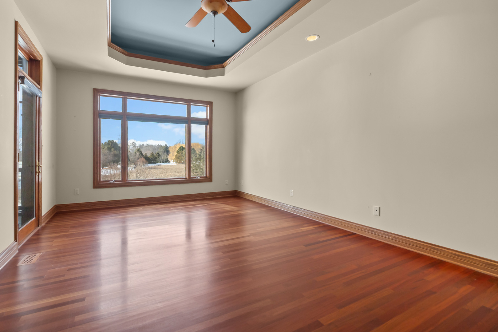 1217 Bridget Court, Fontana, WI 53125