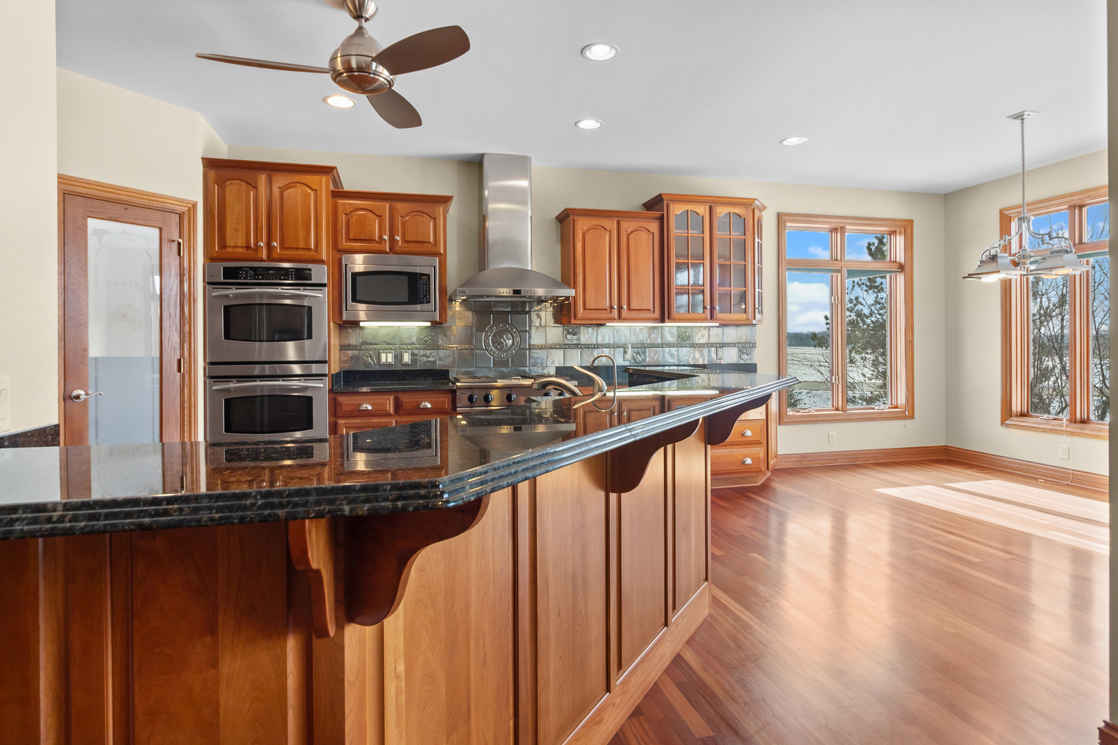 1217 Bridget Court, Fontana, WI 53125