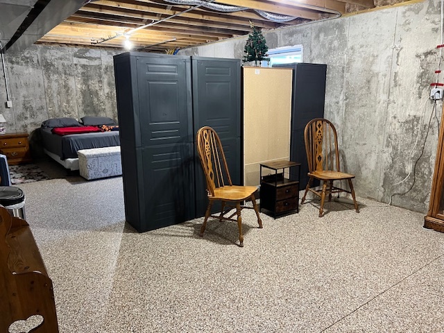 1932 Mountain Road, Morris, IL 60450