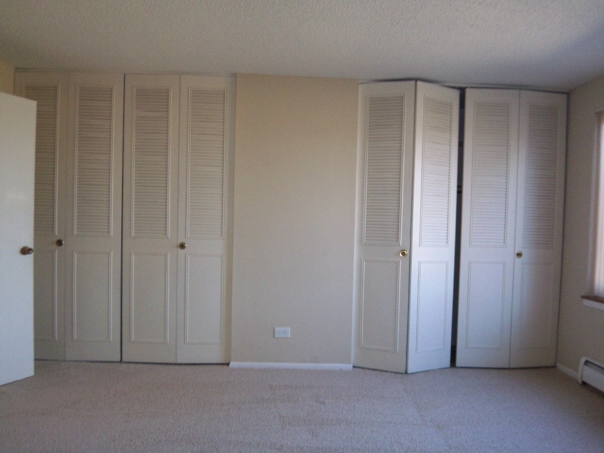 1227 S Old Wilke Road #306, Arlington Heights, IL 60005