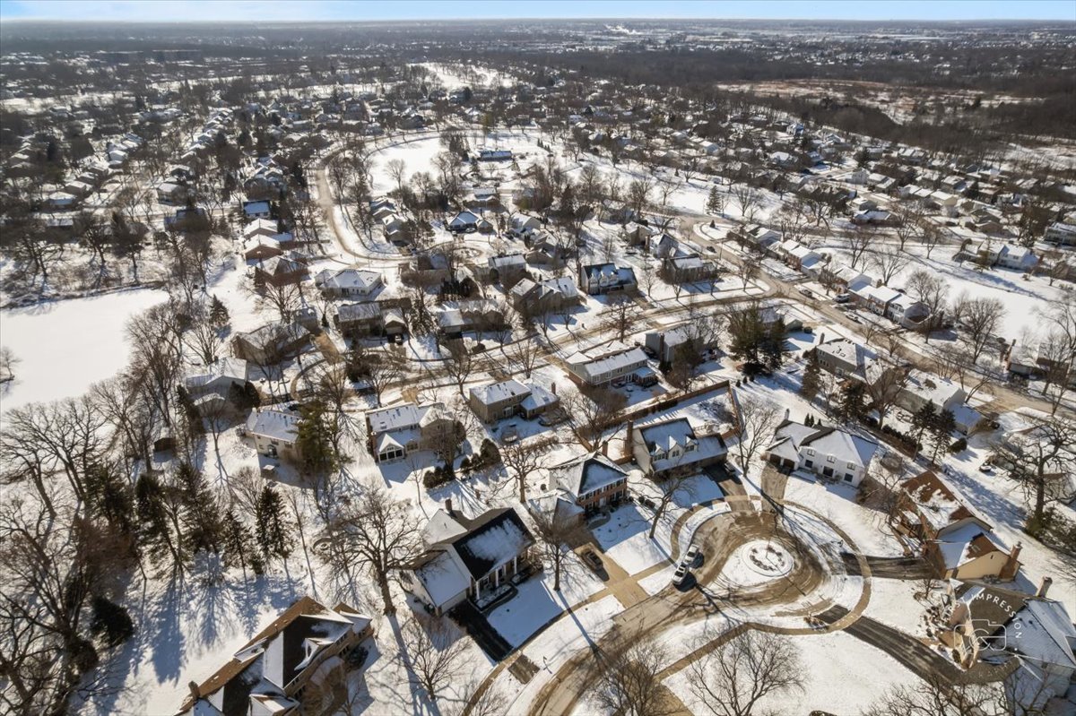 1612 Fox Bend Court, Naperville, IL 60563