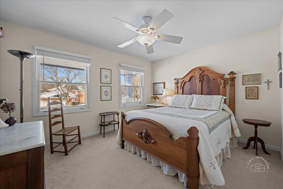 1612 Fox Bend Court, Naperville, IL 60563