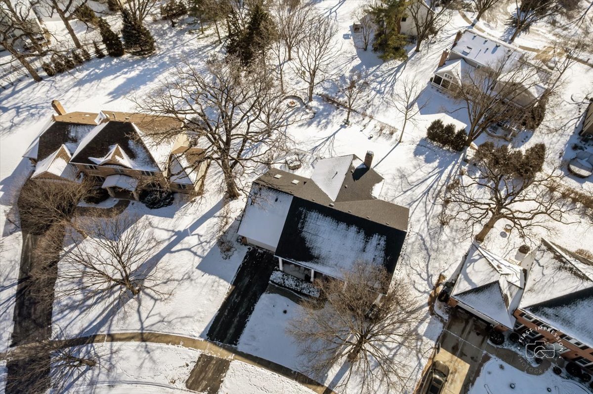 1612 Fox Bend Court, Naperville, IL 60563