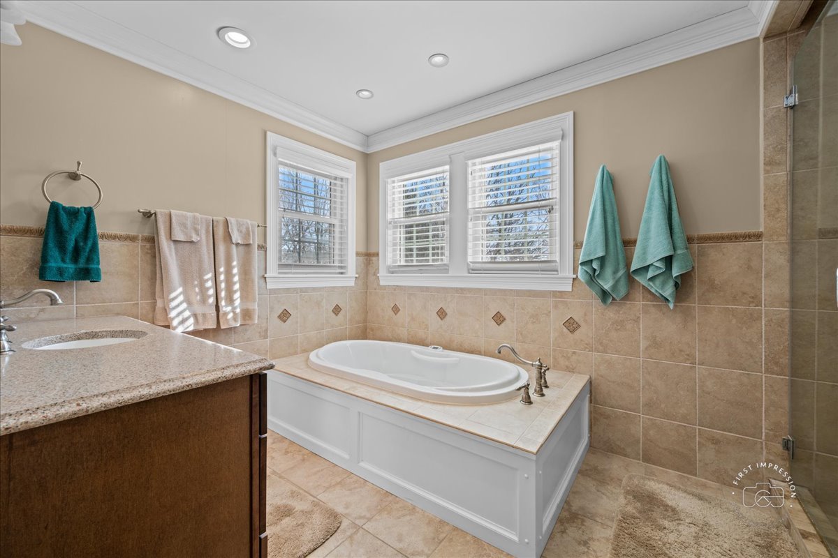 1612 Fox Bend Court, Naperville, IL 60563