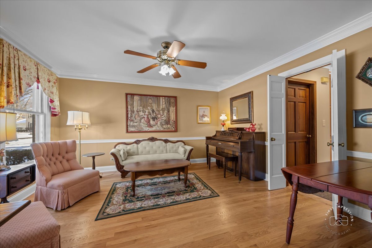 1612 Fox Bend Court, Naperville, IL 60563