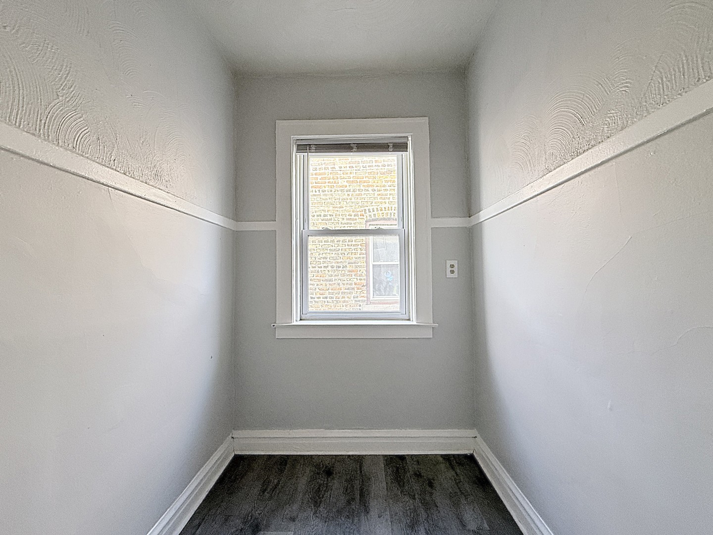 8216 S Maryland Avenue, Chicago, IL 60619