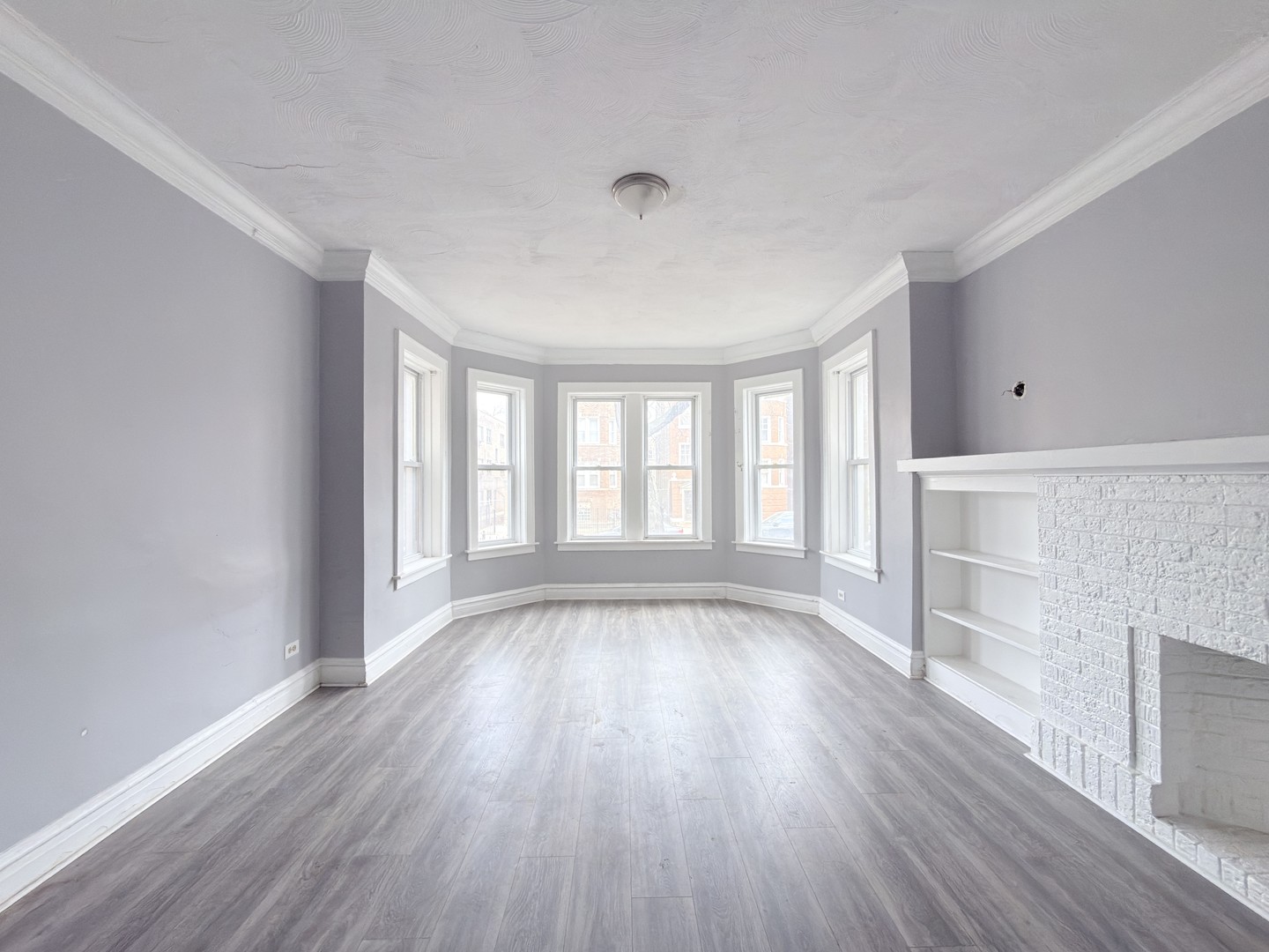 8216 S Maryland Avenue, Chicago, IL 60619