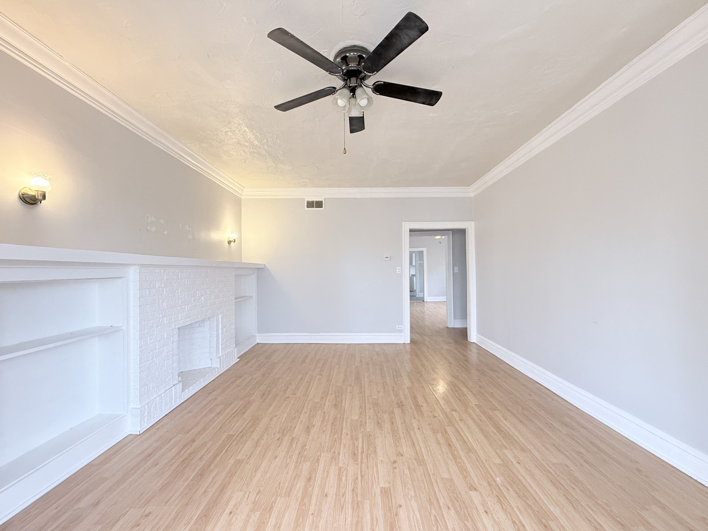 8216 S Maryland Avenue, Chicago, IL 60619