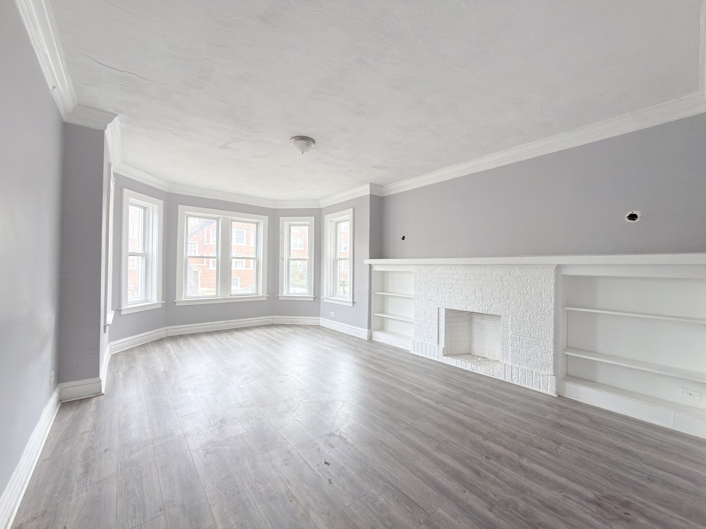 8216 S Maryland Avenue, Chicago, IL 60619