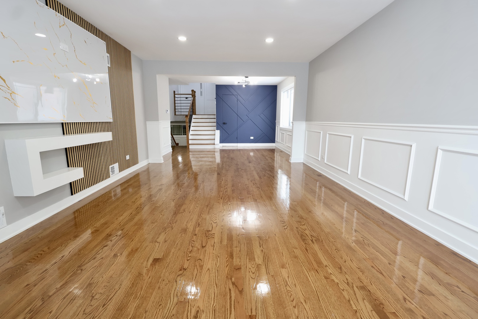 306 Escanaba Avenue, Calumet City, IL 60409