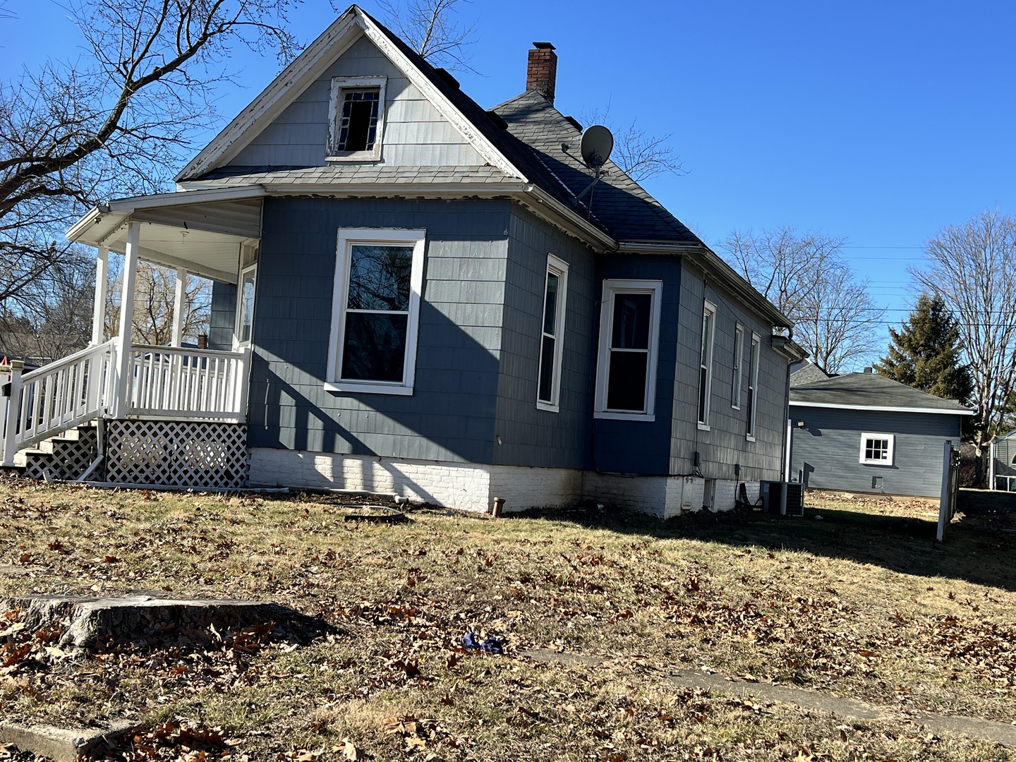 501 N Elm Street, Clinton, IL 61727