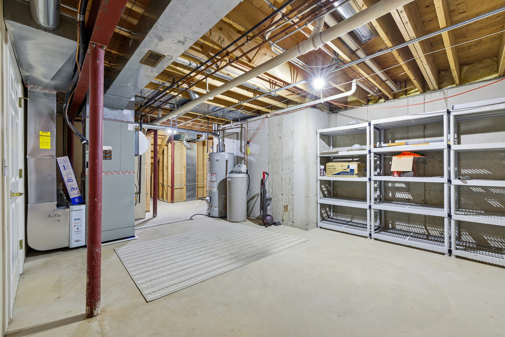 207 Long Beach Road, Oswego, IL 60543