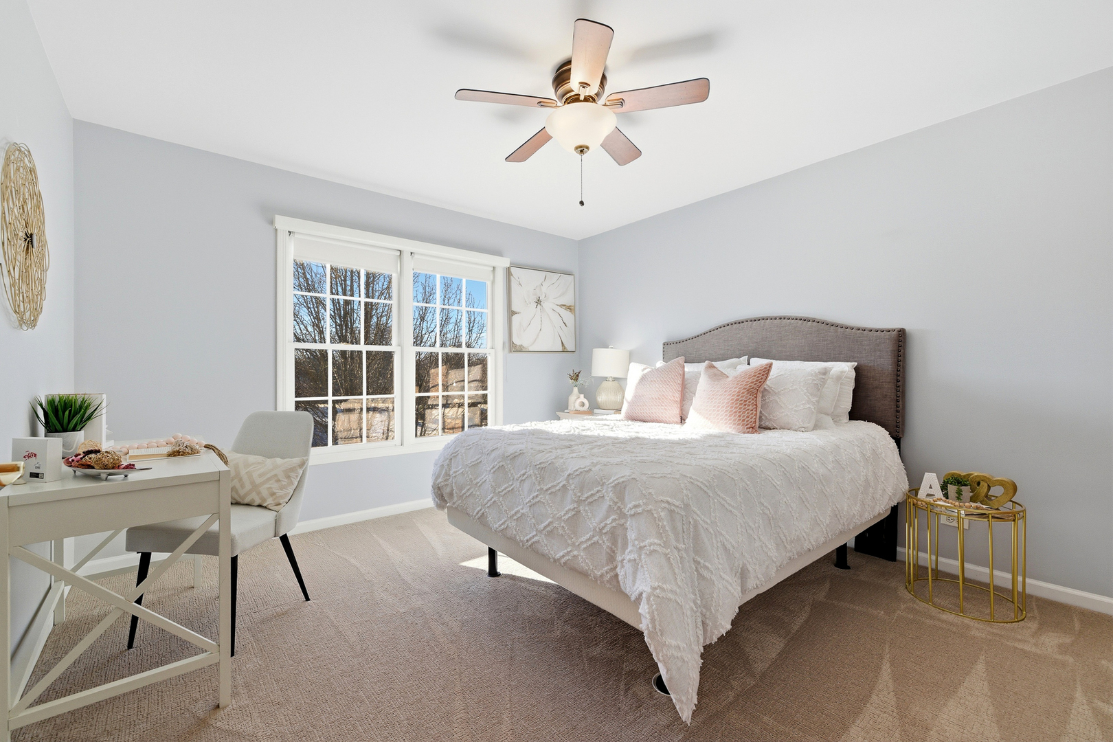 207 Long Beach Road, Oswego, IL 60543