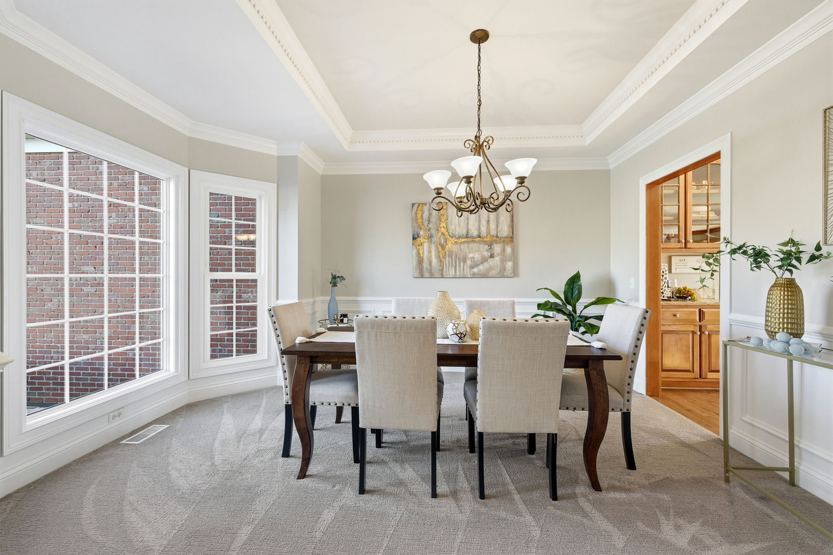 207 Long Beach Road, Oswego, IL 60543